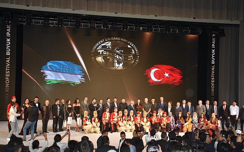 Taşkent'te açılışı yapılan Türk Film Günleri etkinliğine yoğun ilgi