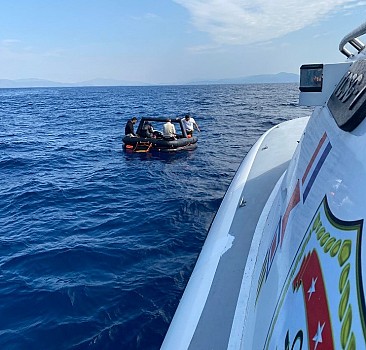 Aydın'da Türk kara sularına itilen 60 düzensiz göçmen kurtarıldı
