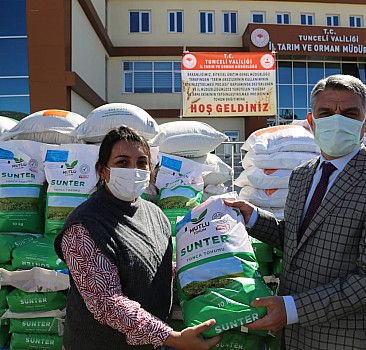 Tunceli'de çiftçilere hububat ve yem bitkisi tohumu dağıtıldı
