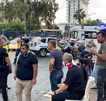 Mersin'de özel halk otobüsü ile minibüsün çarpışması sonucu 20 kişi yaralandı