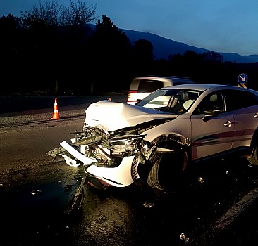 Bursa'da 5 aracın karıştığı kazada 4 kişi yaralandı