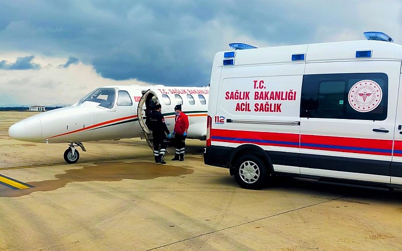 Mardin'deki yoğun bakım hastası ambulans uçakla Bursa'ya nakledildi