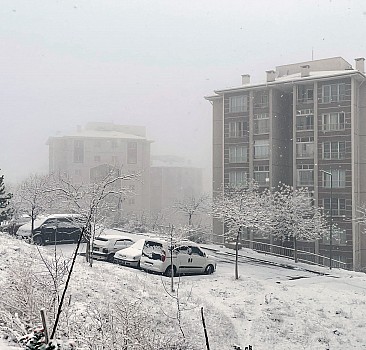 Ankara'nın yüksek kesimlerinde kar etkili oldu