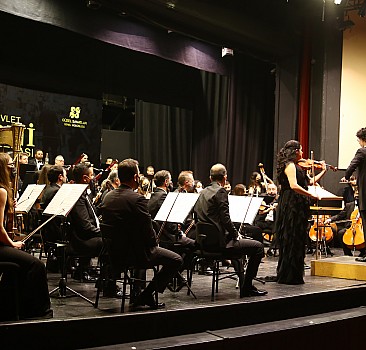Çukurova Devlet Senfoni Orkestrası "Fındıkkıran Balesinden Seçmeler" konseri verdi
