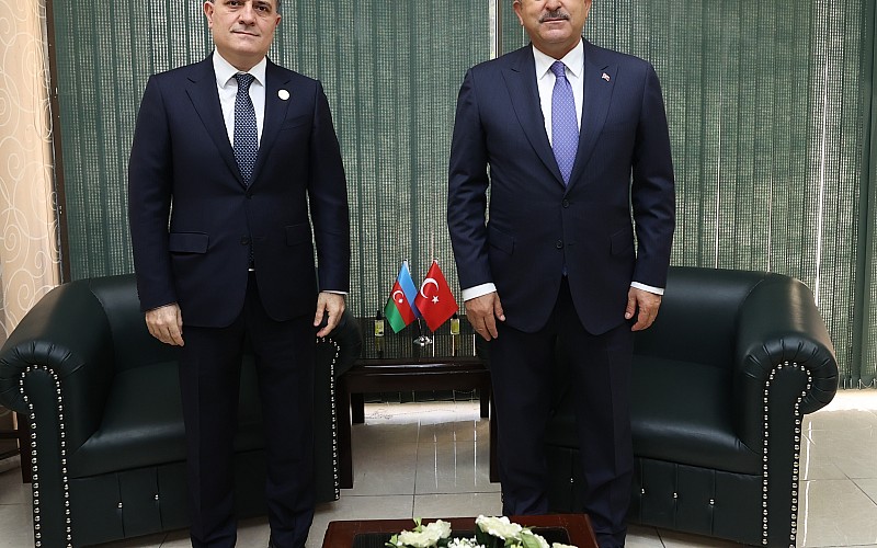 Çavuşoğlu, Azerbaycanlı mevkidaşı Bayramov ile Pakistan'da bir araya geldi