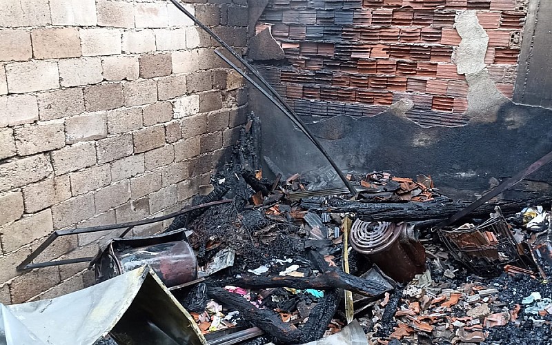 Balıkesir'de bir evde çıkan yangında anne yaralandı, oğlu öldü