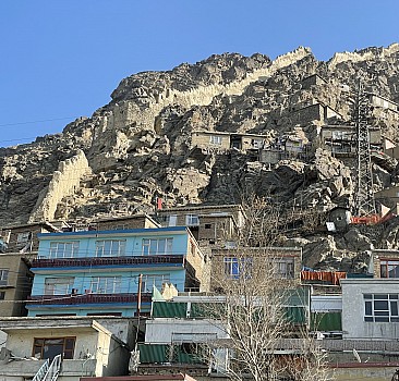 Kabil'deki tarihi Zenburek Şah Suru restore edilmeyi bekliyor