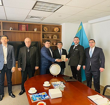 ABD'deki Türk toplumu temsilcilerinden Kazakistan Başkonsolosluğuna destek ziyareti