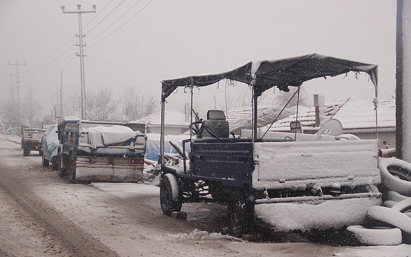 Trakya'da kar yağışı etkili olmaya başladı
