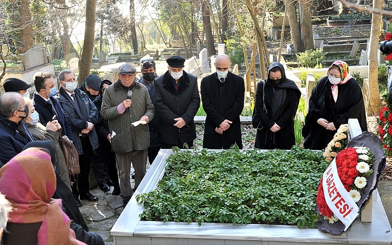 Türk basınının duayeni Mehmet Nezih Demirkent vefatının 21'inci yılında anıldı
