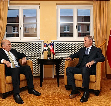 Bakan Akar, Irak Dışişleri Bakanı Fuad Hüseyin ile görüştü