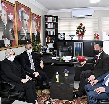 Milli Eğitim Bakanı Özer, Düzce'de ziyaretlerde bulundu