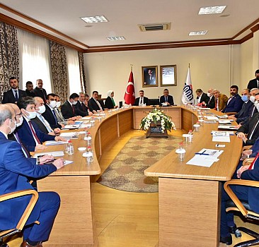 Milli Eğitim Bakanı Özer, Malatya'da eğitim değerlendirme toplantısına katıldı