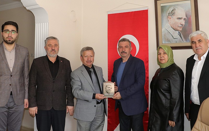 Yozgat'ta AA'nın 102'nci kuruluş yıl dönümü dolayısıyla kutlama mesajları yayımlandı