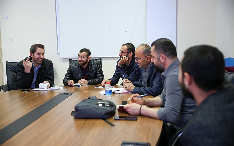 Mardin ve Diyarbakır'da üniversitelerden Kürtçeye akademik destek