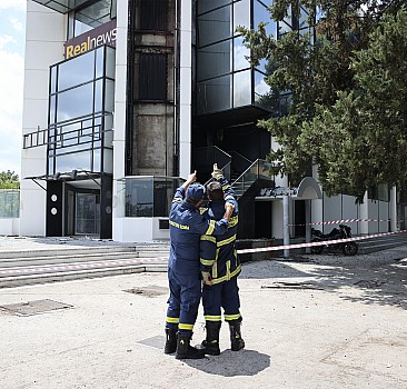 Yunanistan'da bir basın kuruluşunda patlama sonucu yangın çıktı