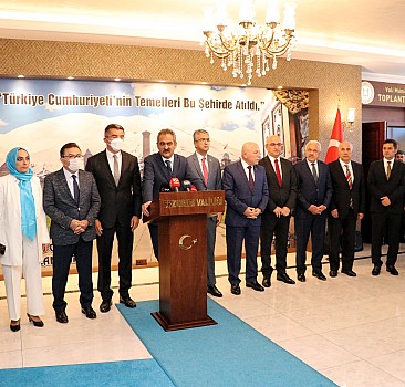 Milli Eğitim Bakanı Özer, Erzurum'da il değerlendirme toplantısına katıldı
