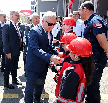 Sivas'ta yeni itfaiye binası hizmete açıldı