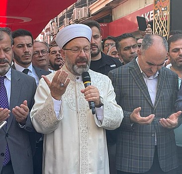 Diyanet İşleri Başkanı Erbaş, Konya'da "Tarihi Bedesten Alışveriş Günleri" etkinliğine katıldı