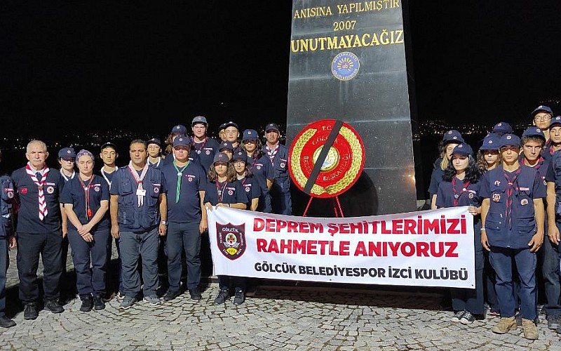 Marmara Depremi'nde hayatını kaybedenler, depremin merkezi Gölcük'te anıldı