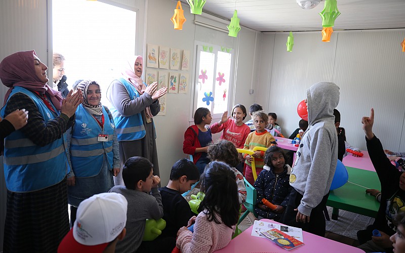 Din görevlileri depremzede çocuklar için psikososyal destek amaçlı etkinlik düzenliyor