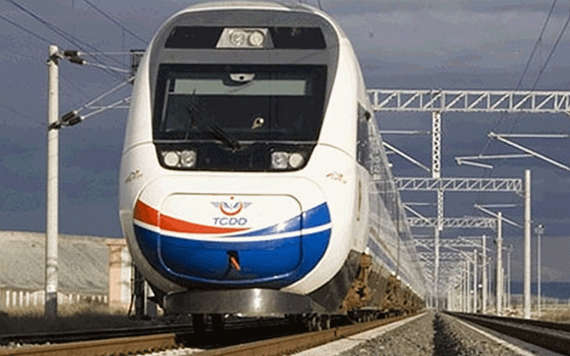 İstanbul- Sivas yolculuğu trenle 6 saate iniyor