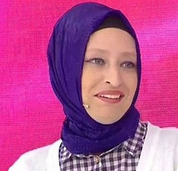 Seda Sayan'ın rezalet programında 'başörtüsü' skandalı