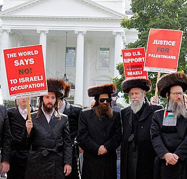 Yahudilerden Beyaz Saray'da Siyonizm protestosu