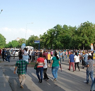 HDP mitinginde trafo patlaması: Yaklaşık 20 yaralı