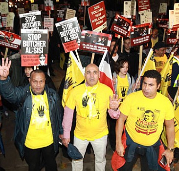 Sisi Londra'da protesto edildi