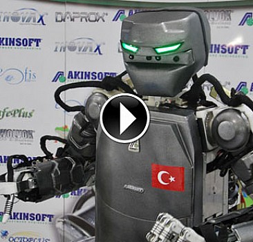 Dünya birincisi Türk robotlardan gösteri