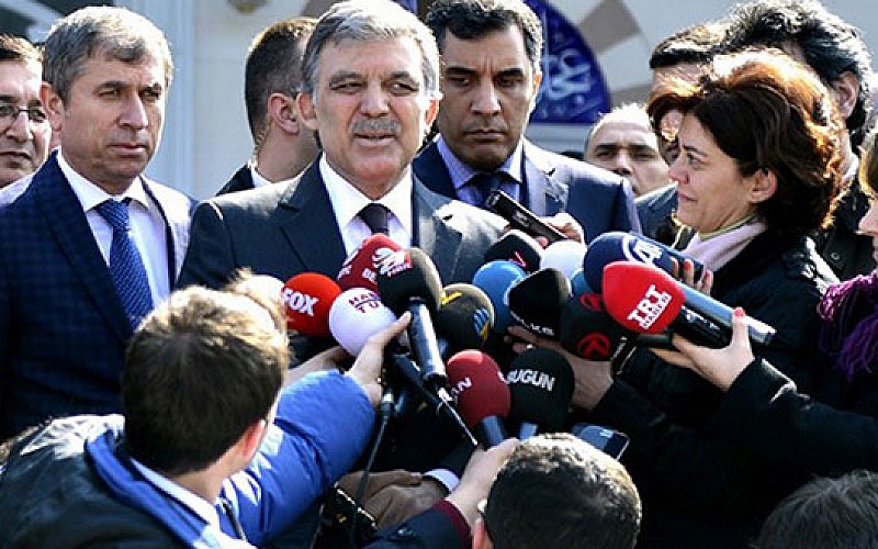 Abdullah Gül’den Cumhuriyetçilere destek