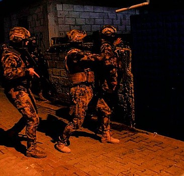 Adana'da terör operasyonu: 7 gözaltı