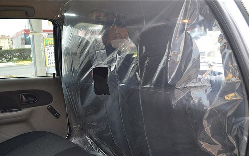 Taksi şoföründen koronavirüse brandalı önlem