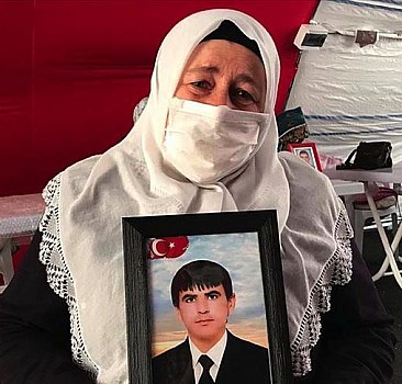 Evlat nöbetindeki Diyarbakır annesi Demir: Kaç gel oğlum devlete teslim ol