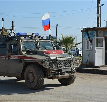 Suriye'de, Rus askeri aracının ABD askeri aracına çaptığı öne sürüldü