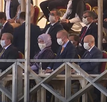 Cumhurbaşkanı Erdoğan Ahlat'taki etkinlikleri izledi