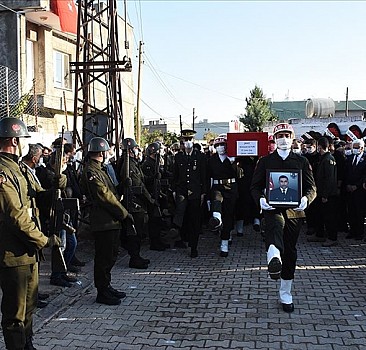 Zeytin Dalı bölgesinde şehit olan asker son yolculuğuna uğurlandı