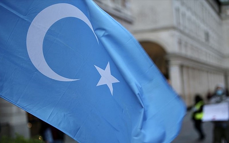 HRW: Çin büyük veri programı kullanarak Uygur Türklerini gelişigüzel gözaltına alıyor